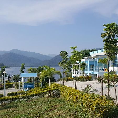 Phloenlom Chomdao Hotel Ban Kha Exterior foto