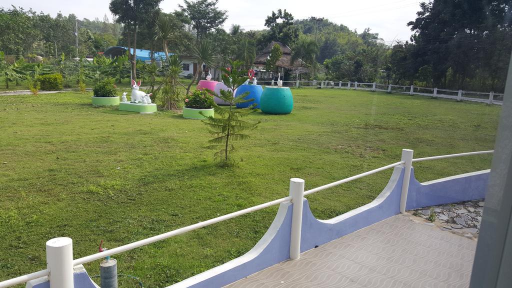Phloenlom Chomdao Hotel Ban Kha Exterior foto
