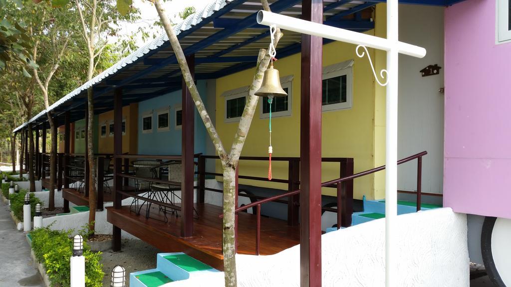 Phloenlom Chomdao Hotel Ban Kha Exterior foto